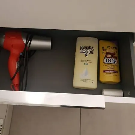 Le Cosy Du Faux Bourg 아파트